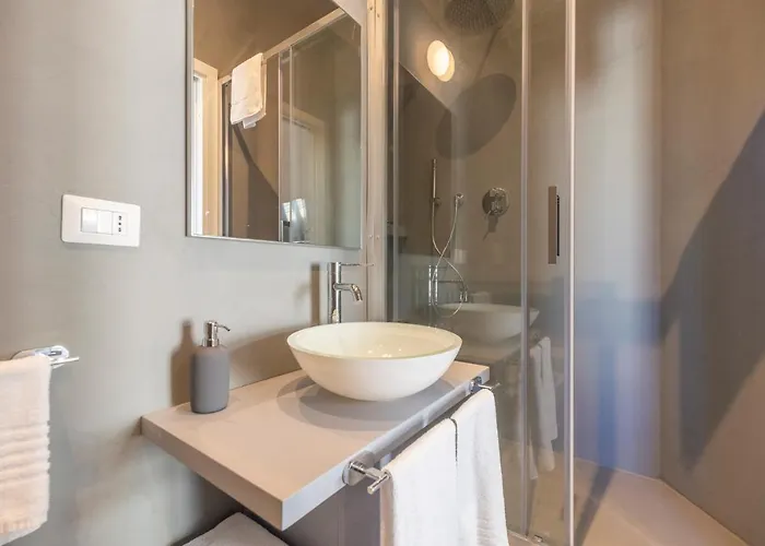 Design 18 Charming 4* Rome