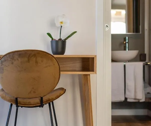Design 18 Charming Guest house