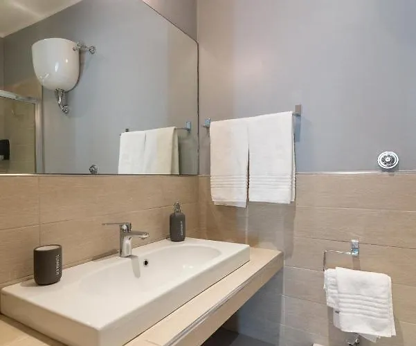 Design 18 Charming 4* Rome