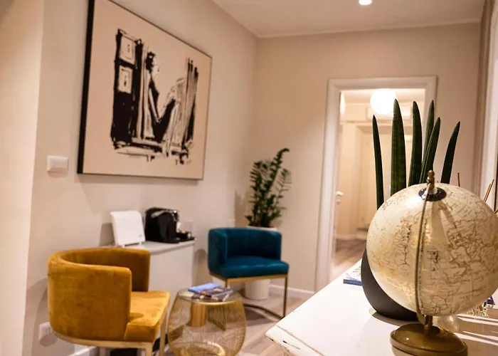Design 18 Charming 4* Rome