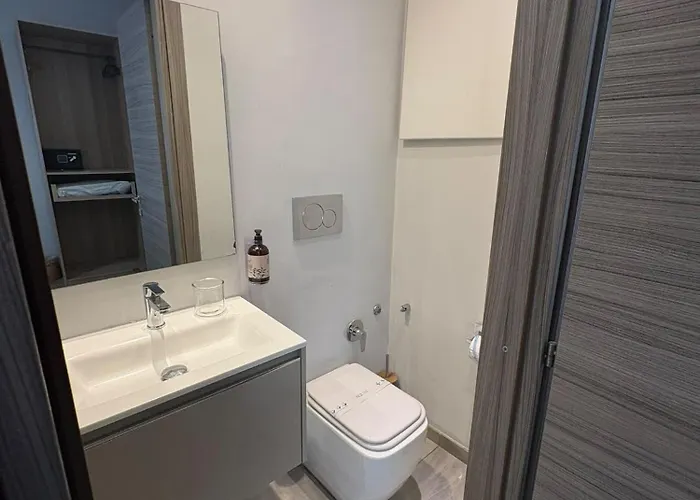 Design 18 Charming 4* Rome